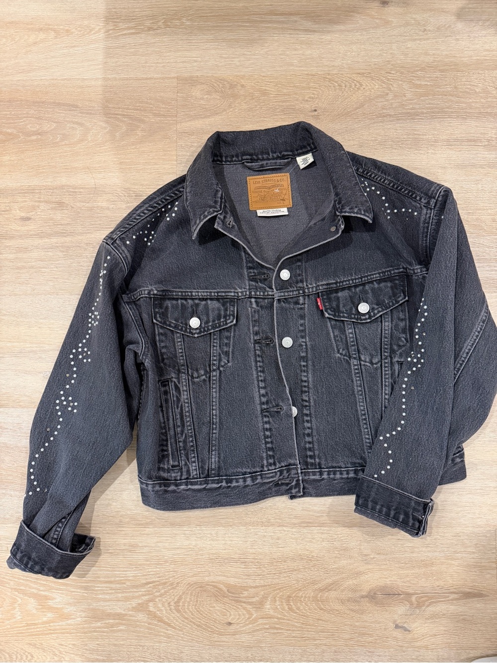NWOT Levi’s Bejeweled Trucker Jacket